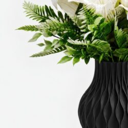 Arranjo Buquê de Lírio Branco Permanente Vaso Arenito - Preto - Imagem 2