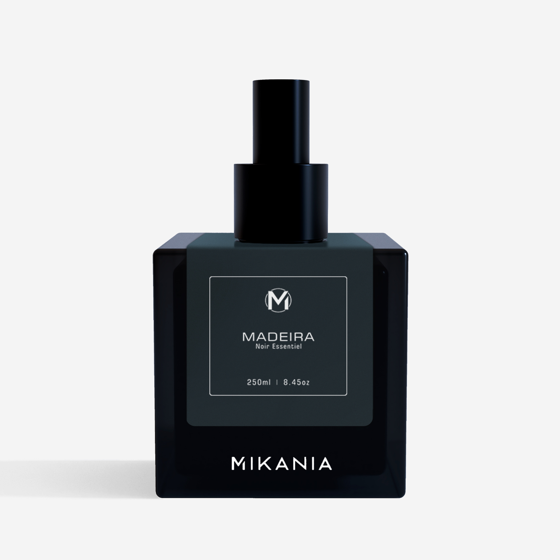 3c306babd4b2f28251931fbb793f5a7a.jpg Home Spray Noir Essentiel Madeira - 250 ml - Imagem 1
