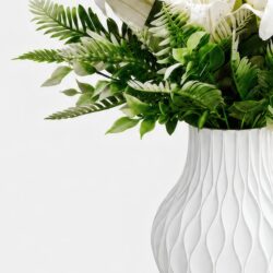Arranjo Buquê de Lírio Branco Permanente Vaso Arenito - Branco - Imagem 2